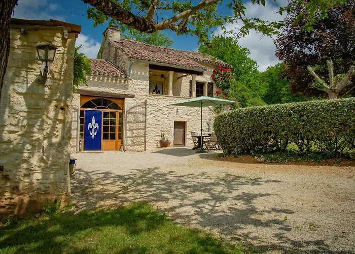 Loupiac 8pers 度假居