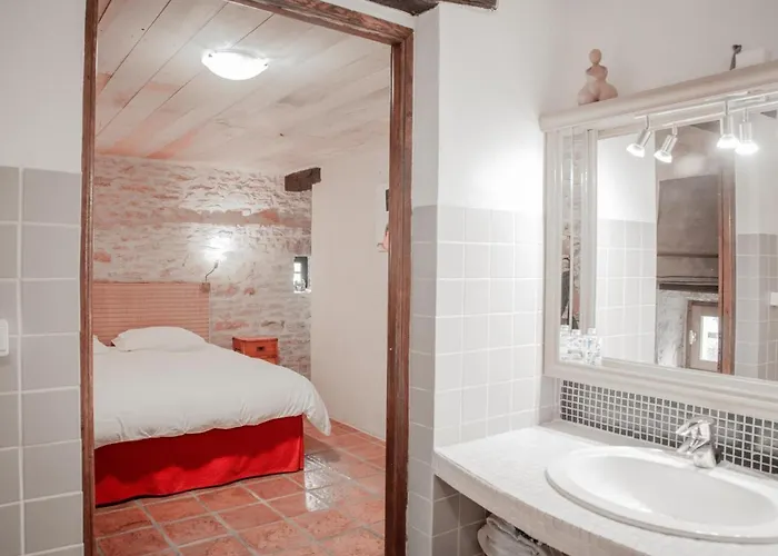 Loupiac 8pers 度假居 *