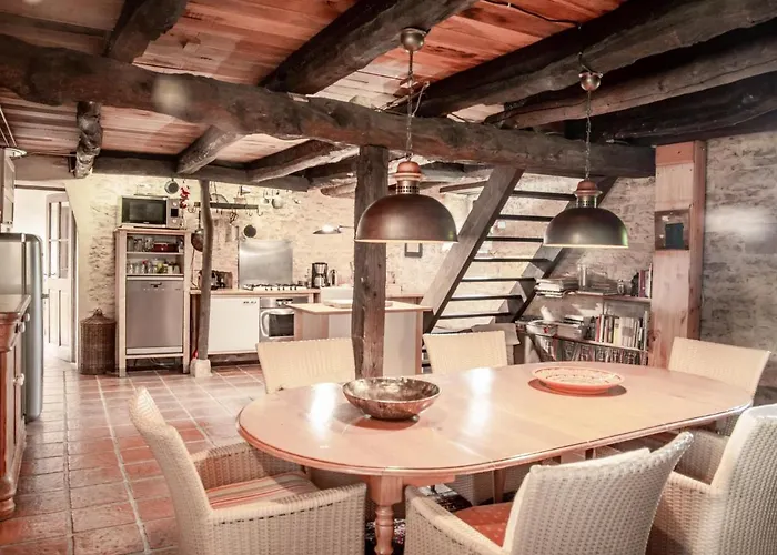 Loupiac 8pers 度假居 *